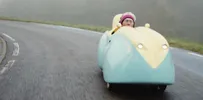 MOB - voorman Johan Vollenbroek zit in zijn velomobiel