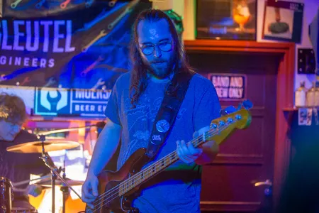 Weathered Alkmaar Live