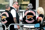 Hells Angels met Big Willem (met zonnebril)