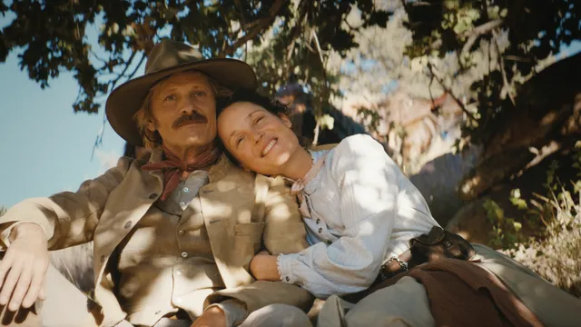 Viggo Mortensen en Vicky Krieps