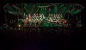 Henrik Schwarz en Metropole Orkest in Melkweg