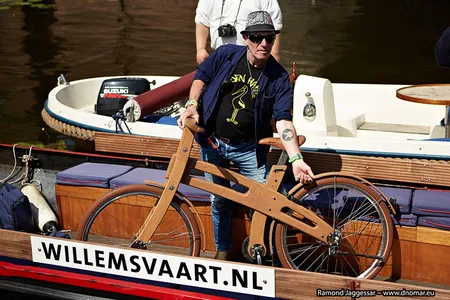 Rene Bom bij de Acoustic watertour @ Parkpop 2013