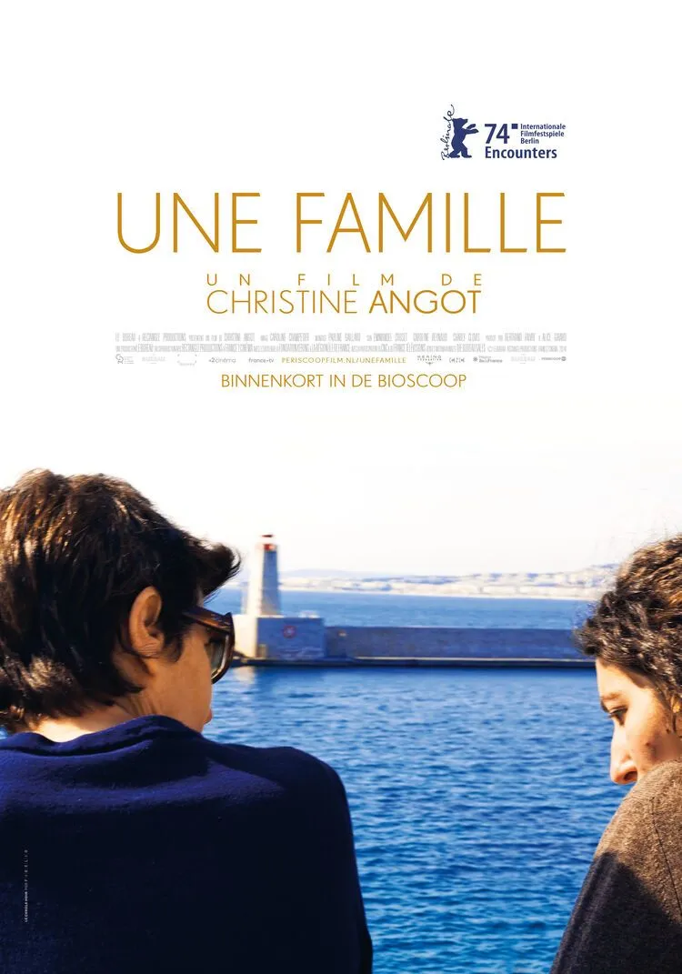 Une famille poster