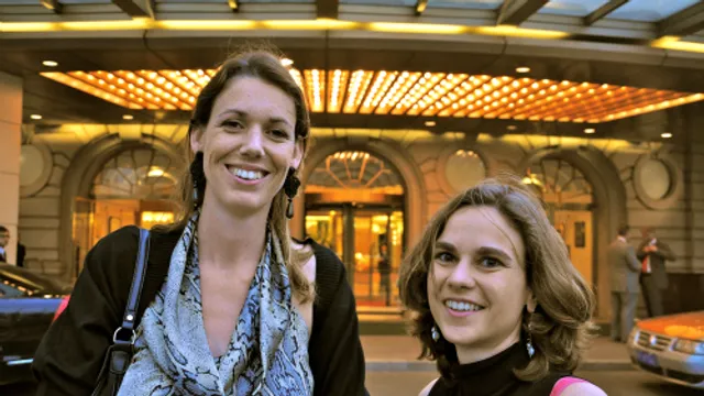 Rina Joosten-Rabou (links) en Rosalie Greven