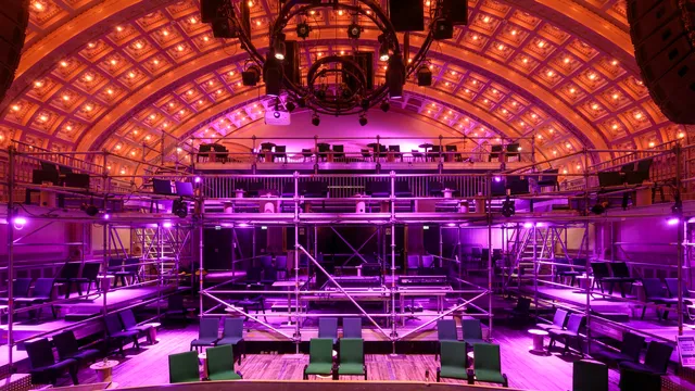 Luxor Live in de Steigers