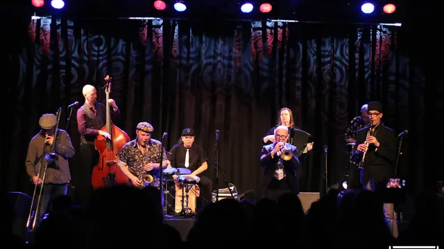 Amsterdam Klezmer Band