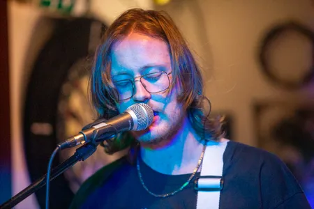 Weathered Alkmaar Live