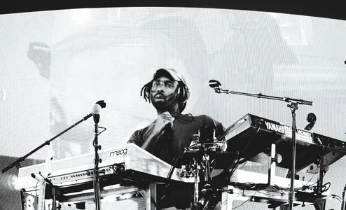 BLOOD ORANGE op Lowlands 2026