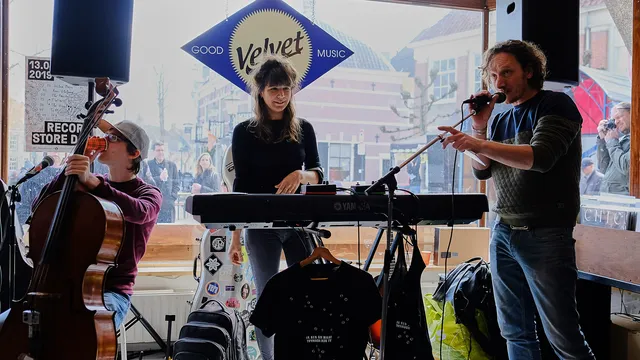 Roos Blufpand @ Velvet Music