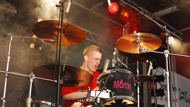 Martin ter Braake op de drums
