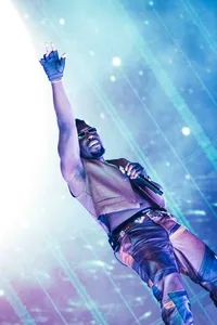 FRENNA & THE GANG op Lowlands 2025