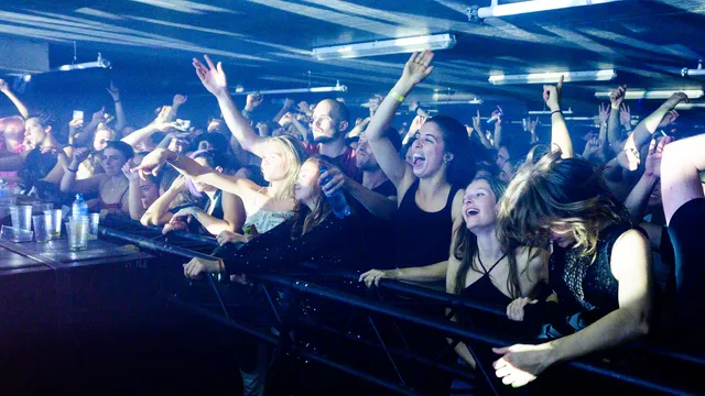 Publiek bij Job Jobse tijdens Audio Obscura in RAW Factory / ADE21