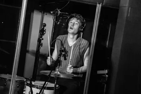 Mood Bored @ Volver Studio