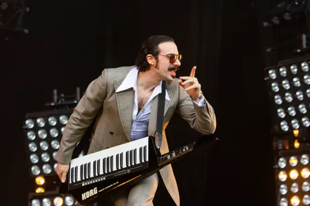 Dabeull Live Band op Down The Rabbit Hole 2026 dag 2