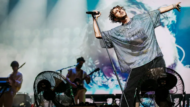 Oscar and the Wolf in de Alpha op Lowlands 2022