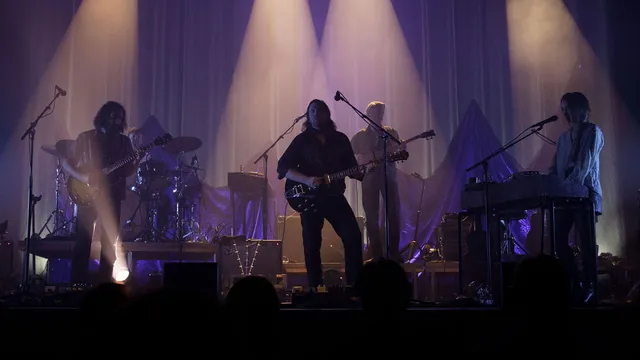 The Paper Kites in 013