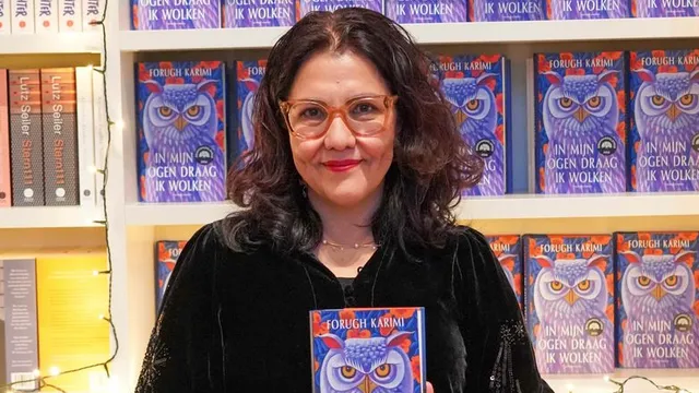 uitreiking met schrijver