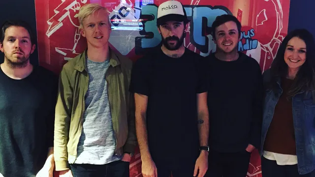 The Paper Kites live in 3voor12 Radio