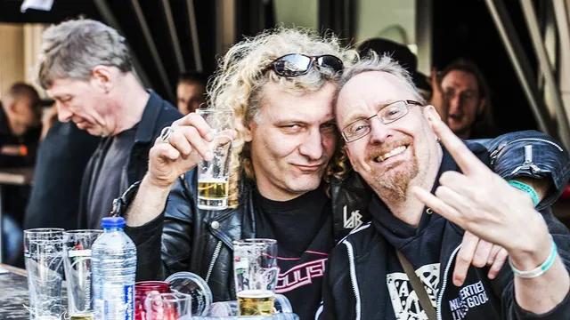 Bidi (links) met Walter Hoeijmakers van Roadburn