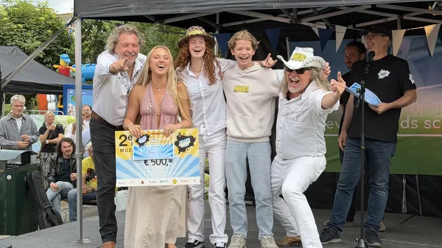 1 van de winnaars Kaags Muziekfestival