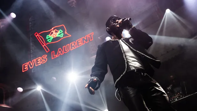 Eves Laurent
