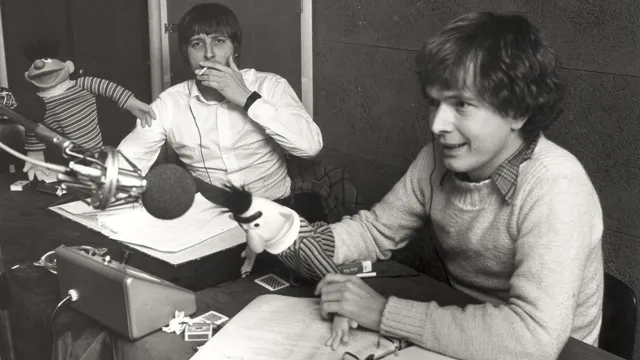 Paul Haenen en Bert, Wim T. Schippers en Ernie, zwart-wit foto