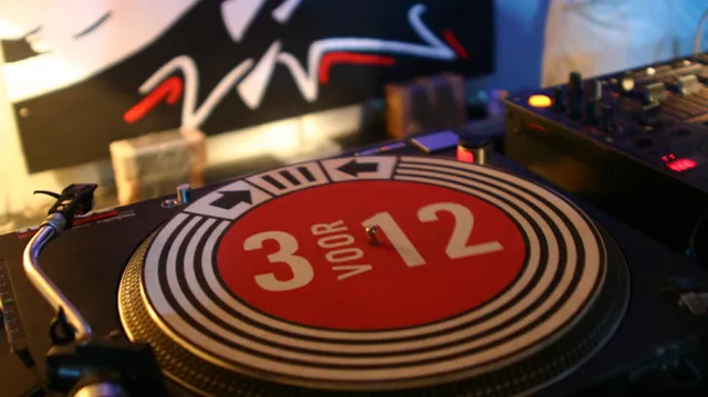 De draaitafel van 3VOOR12