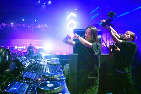 Amelie Lens tijdens de Awakenings donderdag op ADE21