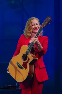 Anneke van Giersbergen