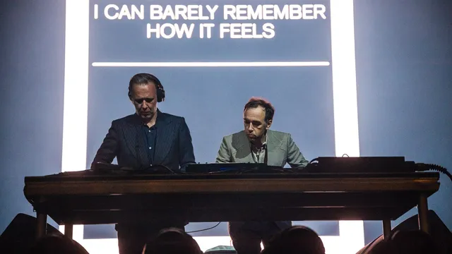 2manydjs op Best Kept Secret 2022