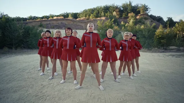 Still uit Nice Ladies