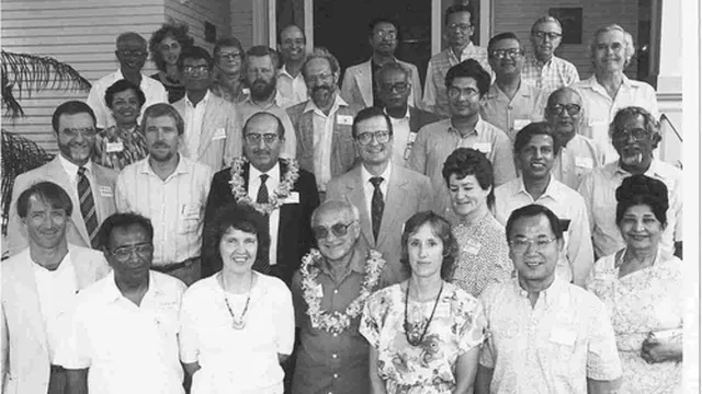 Milton Friedman in 1989 op de University of Hawaii om mee te denken over India's economie
