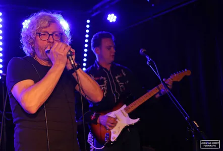 Junior and the Greyhounds