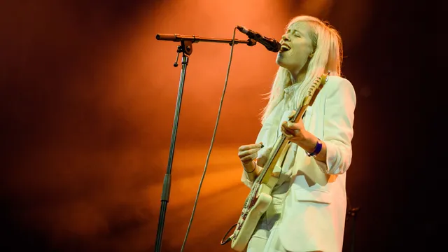 Amber Arcades op Best Kept Secret Festival 2017 Stage Two