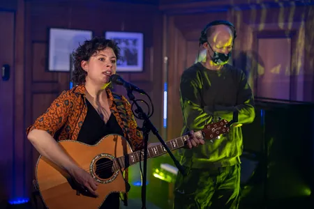 Yildiz Gies - Hotel de Wereld