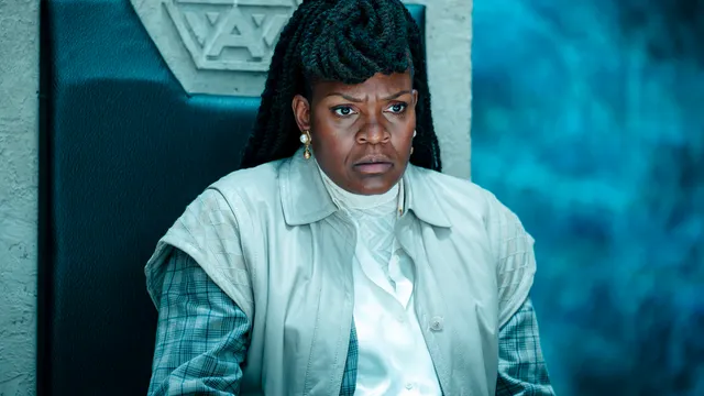 Arcadia 2_ Romana Vrede als De Voogd