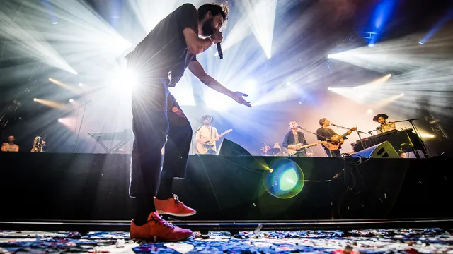 Edward Sharpe & The Magnetic Zeroos op Lowlands 2016