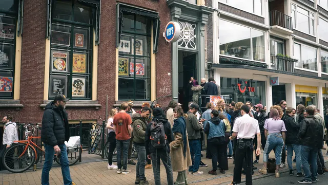 King's Garage Sale Vera 2022