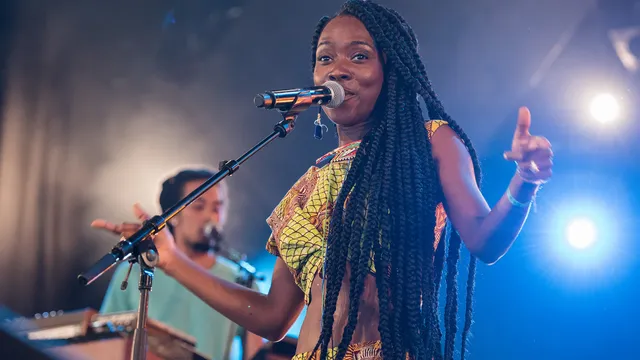 Pink Oculus op Down The Rabbit Hole 2017