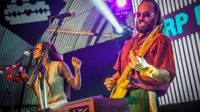 Arp Frique and Family in de X-Ray op Lowlands 2018