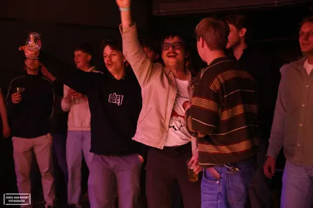 Publiek bij Tweedehands