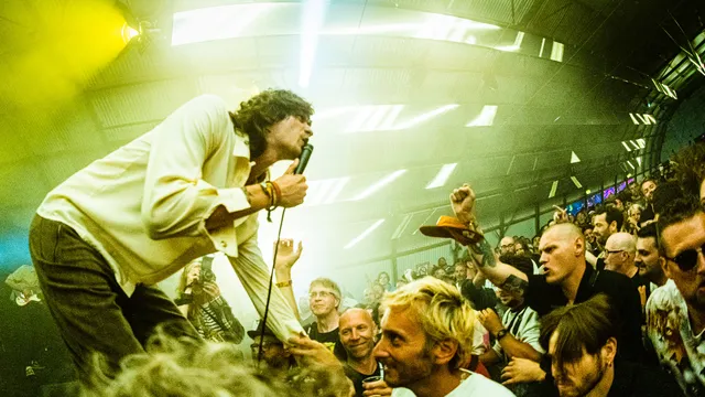 Tramhaus in de X-Ray op Lowlands 2022