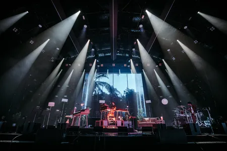 FKJ live in de Bravo op Lowlands 2022