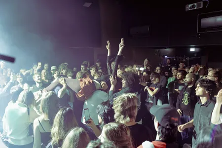 Max Fry in Mezz