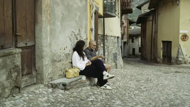 Alice en Nadia in Italie (aflev. 2). Een jeugdvriend van Alice betaalde zijn treinticket naar Italie toen hij hoorde dat het slecht met hem ging in Parijs. Hij beloofde Alice gouden bergen in Italie. Maar het liep voor Alice heel anders dan hij had gehoopt. Alice neemt Nadia mee naar Italie in de hoop om zijn oude vriend te vinden.