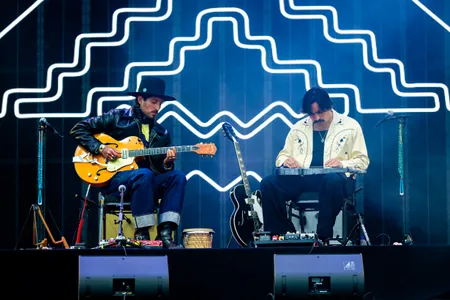 Hermanos Gutiérrez @DTRH25