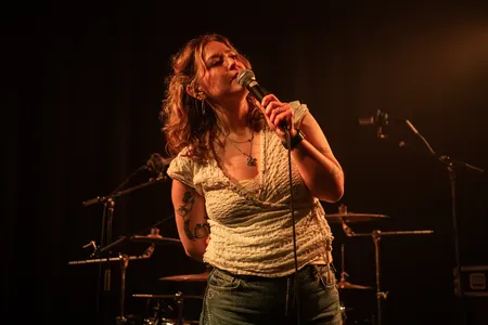 Dolly Min live in de Nobel