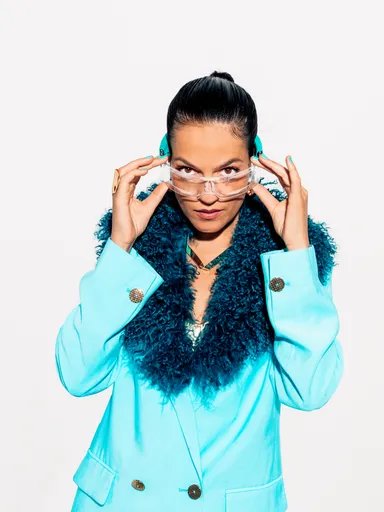 Stephanie Louwrier als Techbitch