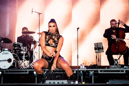 Sevdaliza in de India op Lowlands 2022