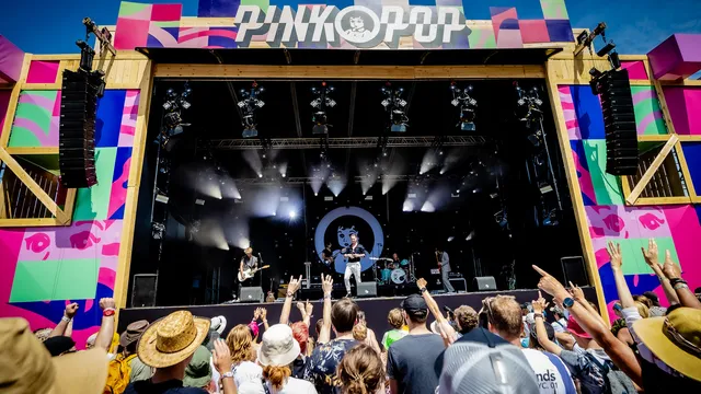 Ten Times A Million op Pinkpop 22 door Ben Houdijk (3FM)